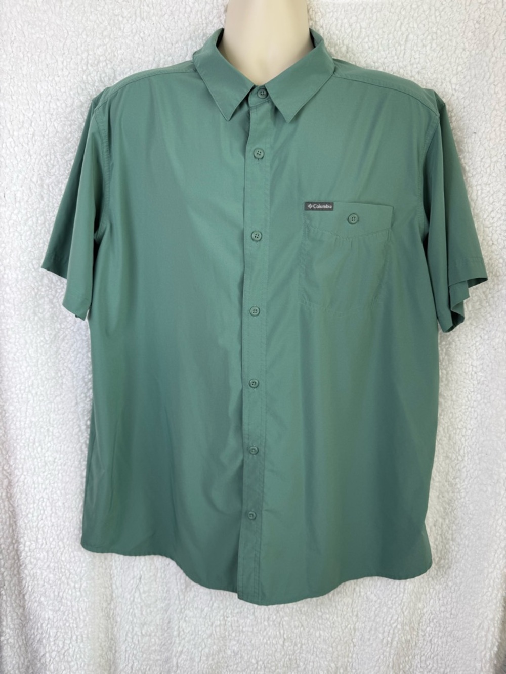 Columbia Slack Tide Camp Short-Sleeve Button-Down Shirt in Sage Green XL